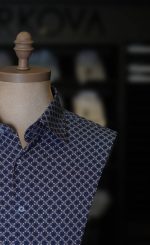 پیراهن طرح ستاره هندسی مربع ریز و درشت سورمه ای قهوه ای مارکووا p12 - تصویر 2