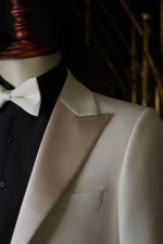 کت و شلوار و ژيله سفيد يقه بليزر ساتن پارچه کرپ مارکووا 2PS - تصویر 2